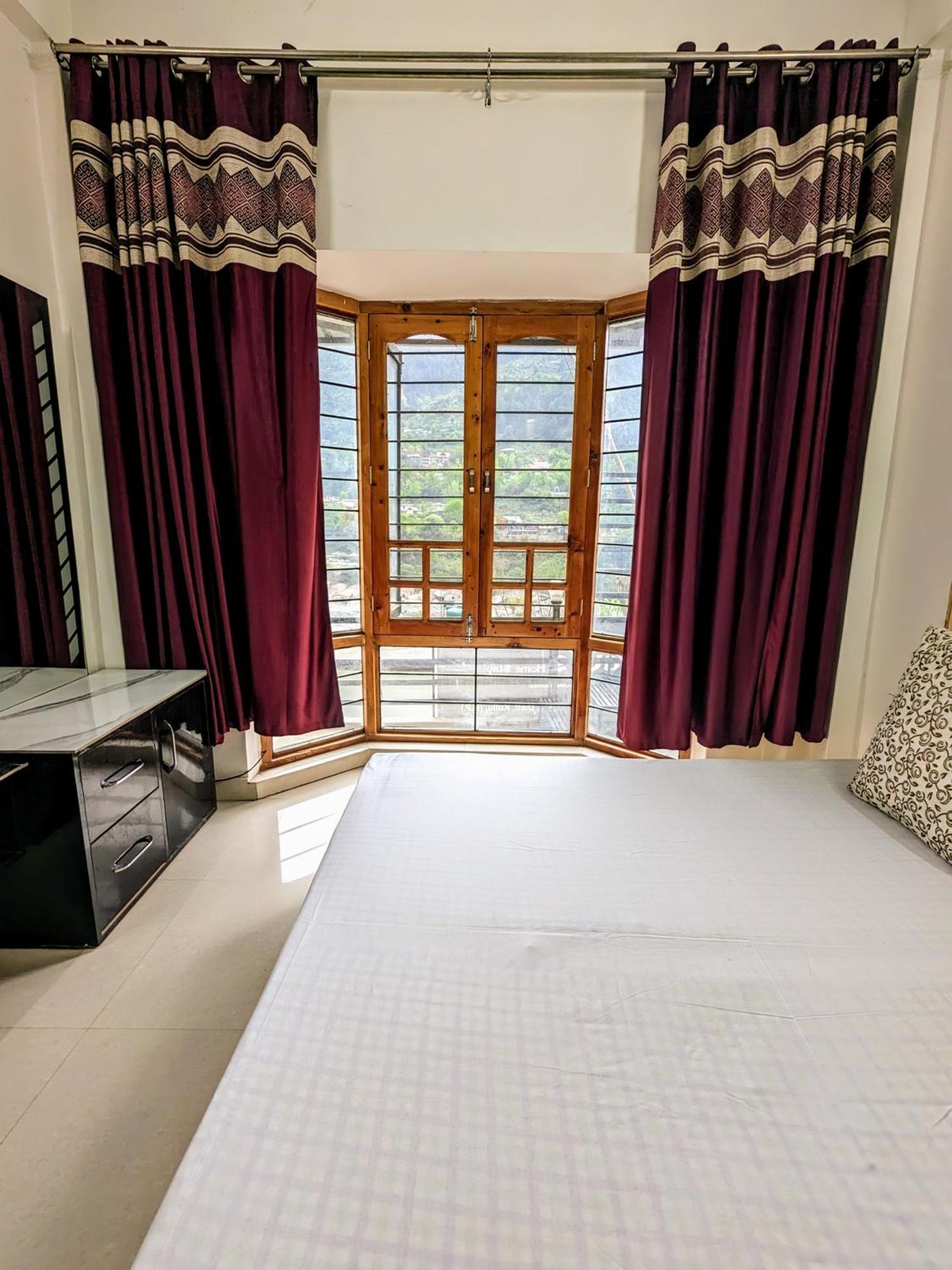 Kavi'S Vacation Homes - Sainj Kültér fotó