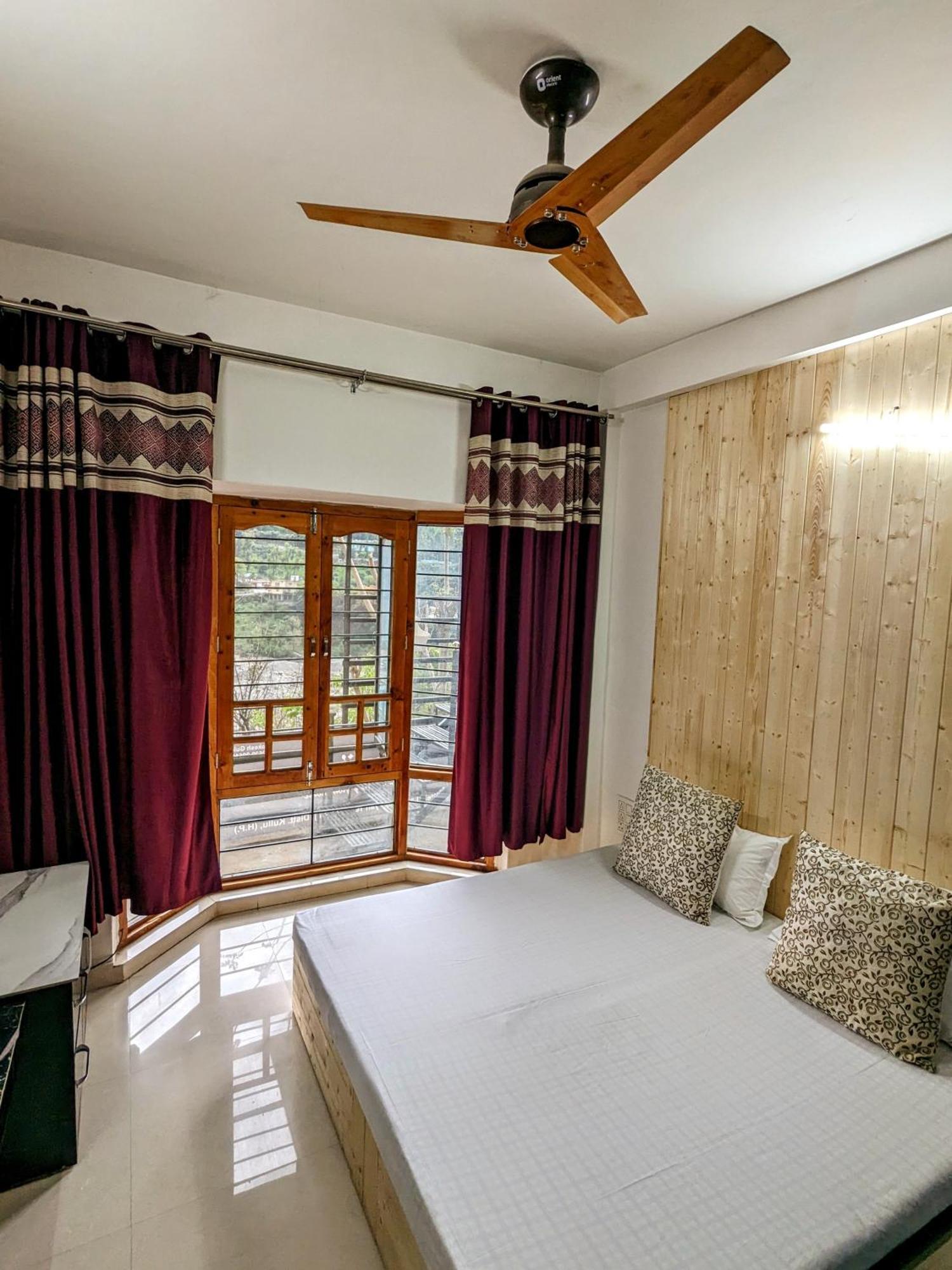Kavi'S Vacation Homes - Sainj Kültér fotó